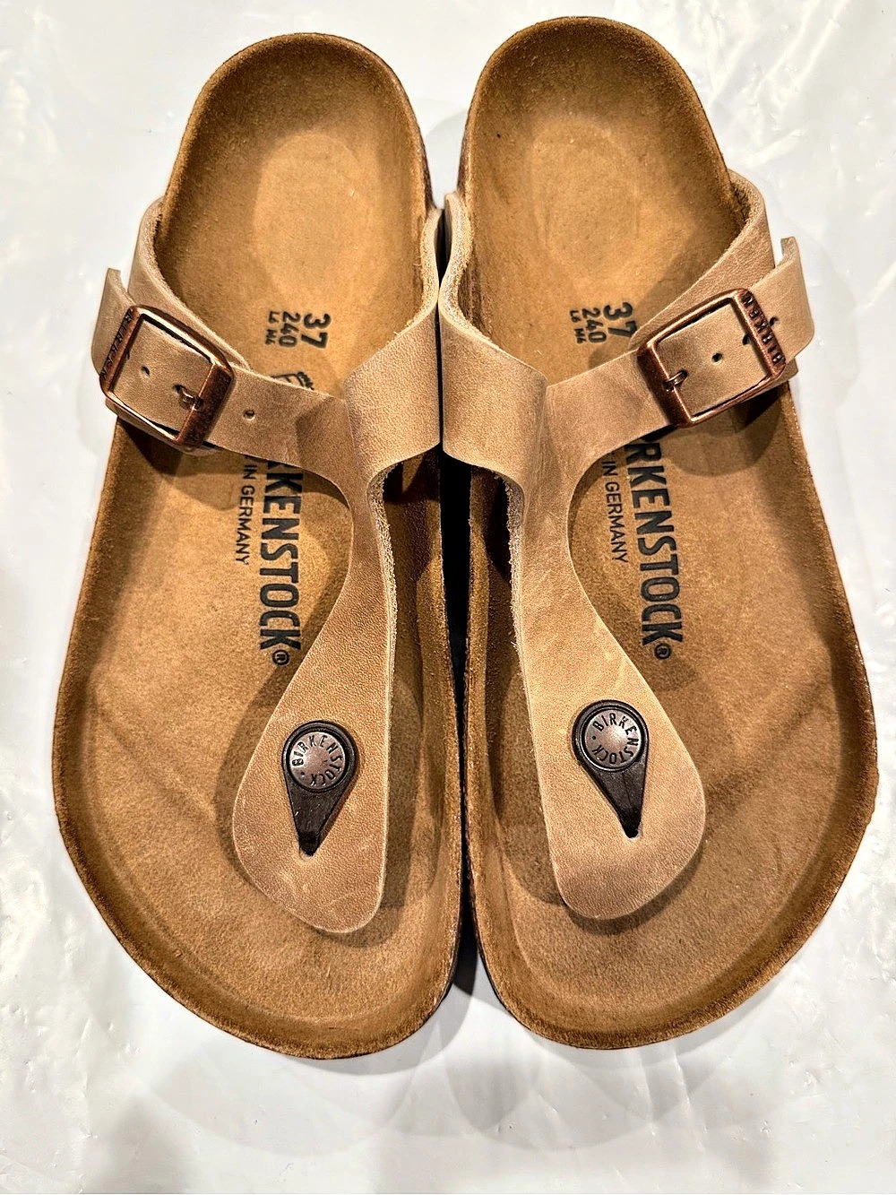 Birkenstock Gizeh Oiled Leather Sandals Brown EU 37 tobacco brown new